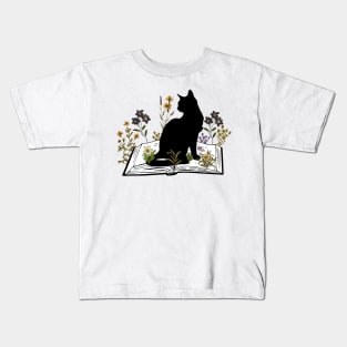 cat black book Kids T-Shirt